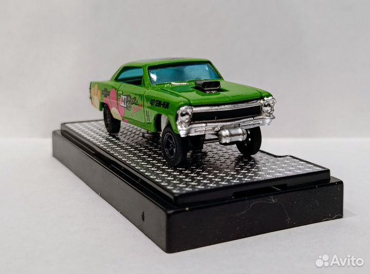 Модель 1967 Chevrolet Nova Gasser M2 Machines 1:64