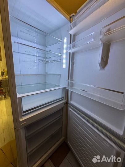 Продажа холодильника бу Maunfeld 1857nfbg