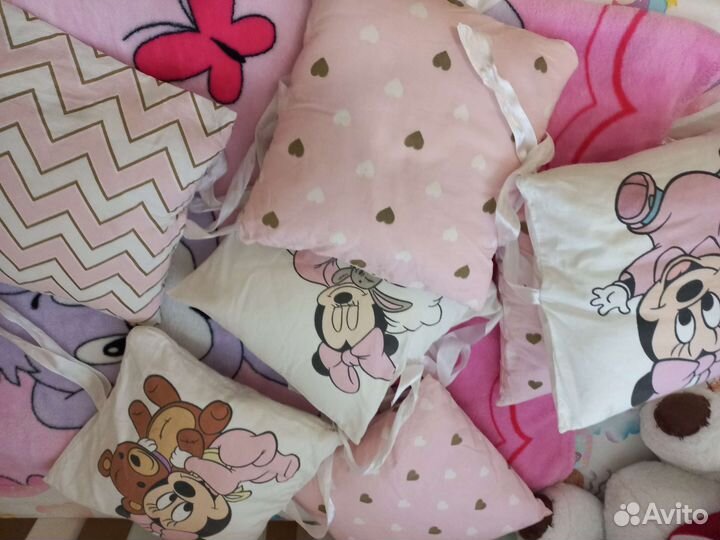 Бортики в кроватку