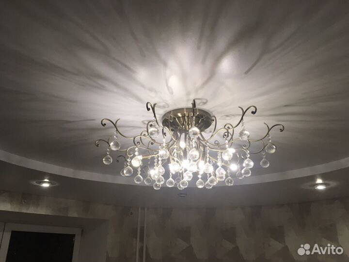 Люстра Maytoni