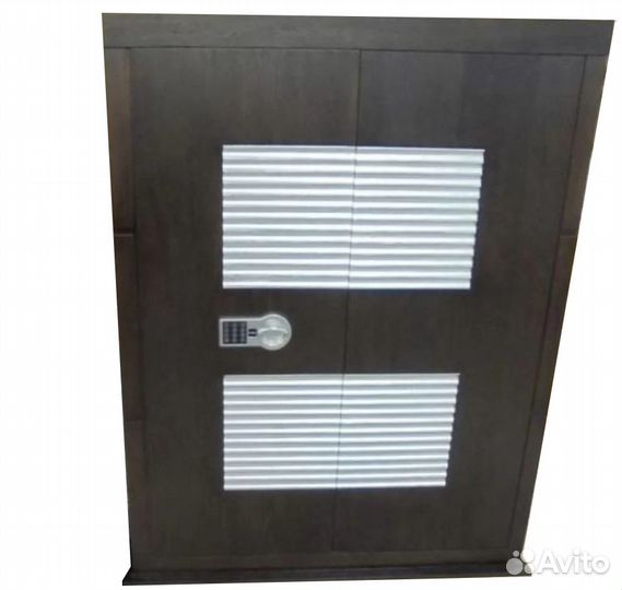Оружейный сейф в дереве 