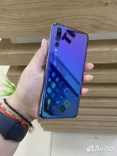 HUAWEI P20 Pro, 6/128 ГБ