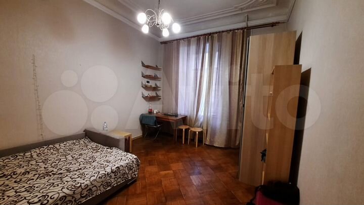 4-к. квартира, 110 м², 3/5 эт.