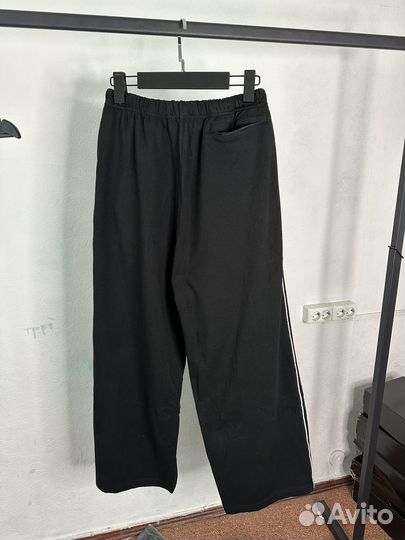 Спортивные штаны balenciaga 3b sports