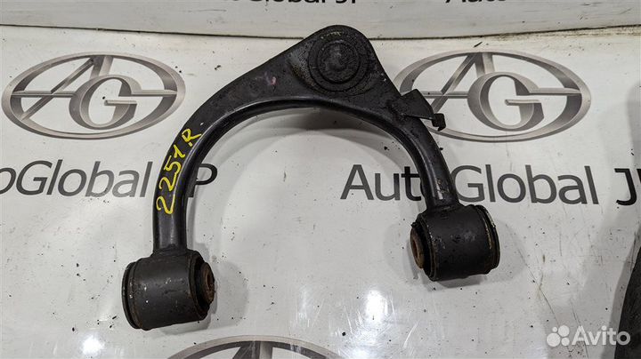 Рычаг передний правый Toyota Land Cruiser