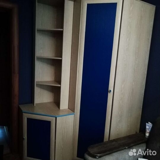 Гарнитура (компьютерный стол,шкаф)
