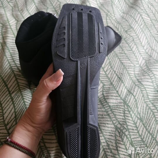 Лыжные ботинки