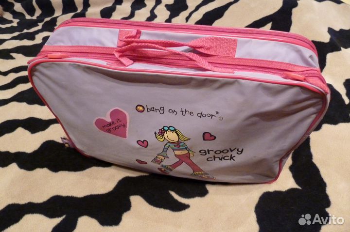 Модная розовая сумка для девочки