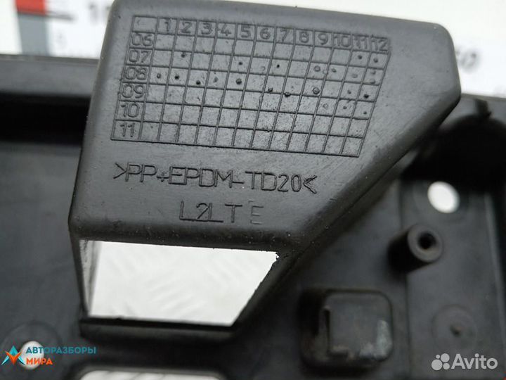 Кронштейн (крепление) Jaguar XF X250 2009