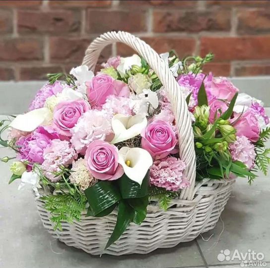 Корзина с цветами, цветы в корзине Казань