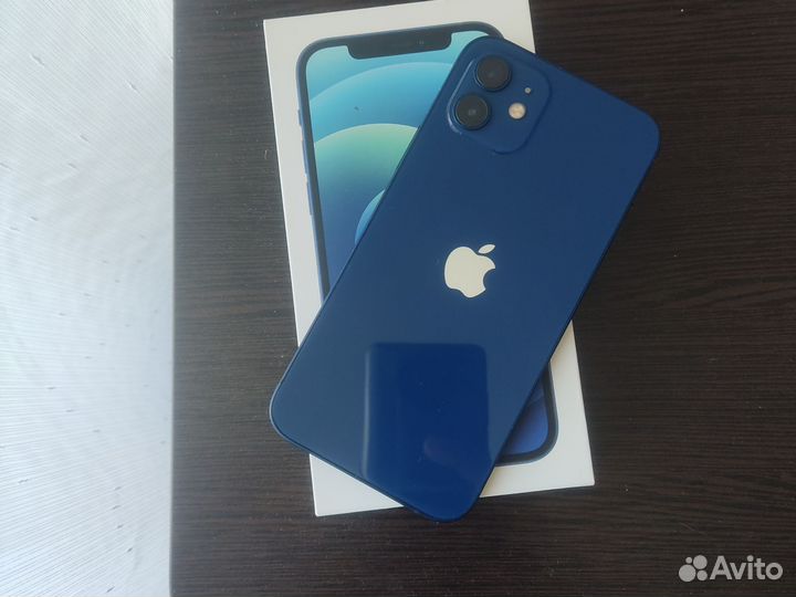 iPhone 12, 64 ГБ
