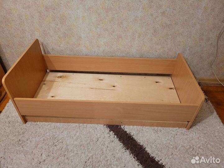 Кровать детская