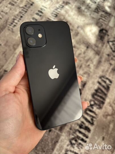iPhone 12, 64 ГБ