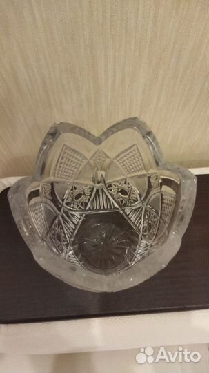 Ваза хрустальная