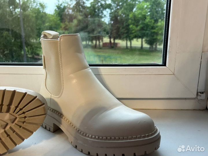 Ботинки женские