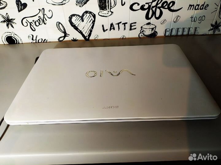 Sony Vaio SVF152C29V - Core i3-3 Gen \ 4 Озу \ 320