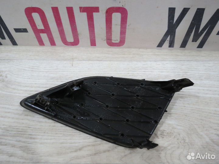 Решетка бампера правая Toyota Corolla 150