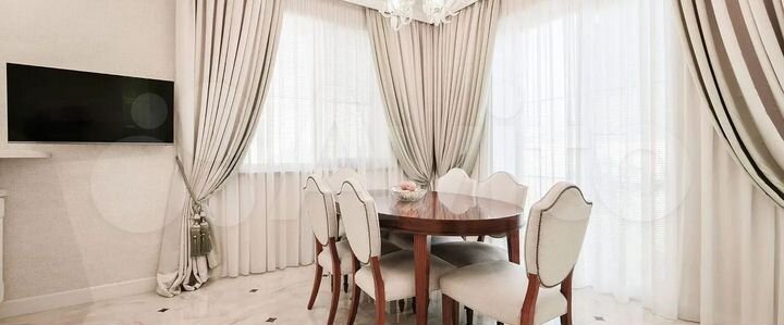 Дом 450 м² на участке 10 сот.