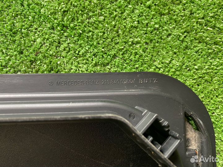 Крышка бардачка Mercedes-Benz S-Class W220