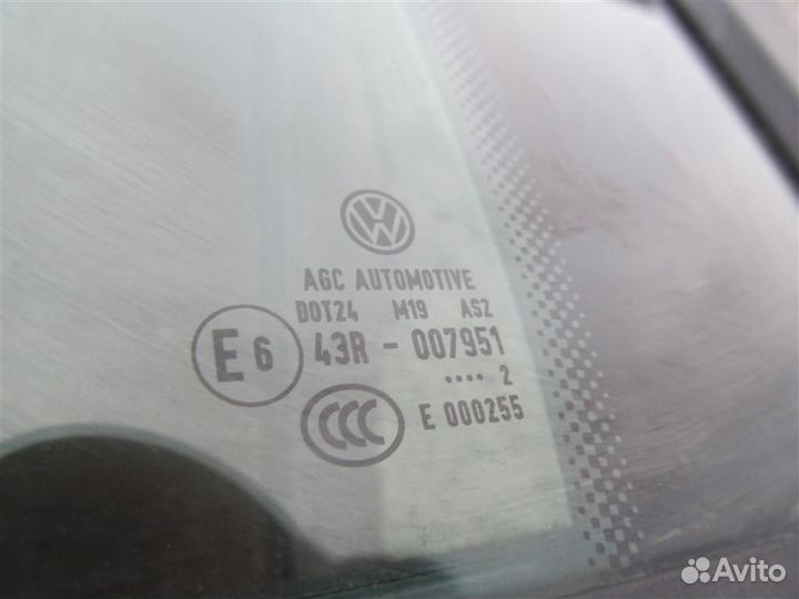 Стекло двери задней левой (форточка) Volkswagen