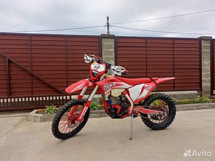 Husky f 7 300