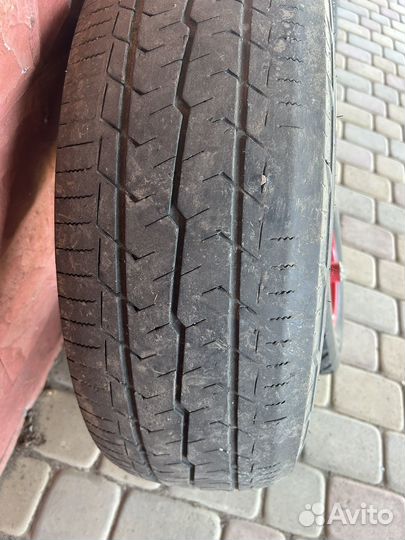 Toyo NanoEnergy Van 215/70 R15C 109S