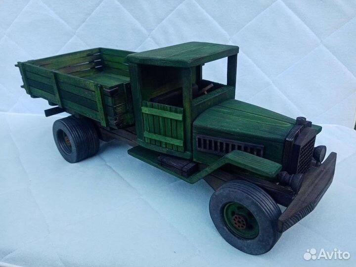 Модель грузовика