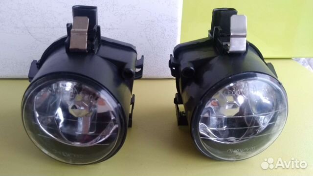 Фары противотуманная 6H0941700A Skoda fabia