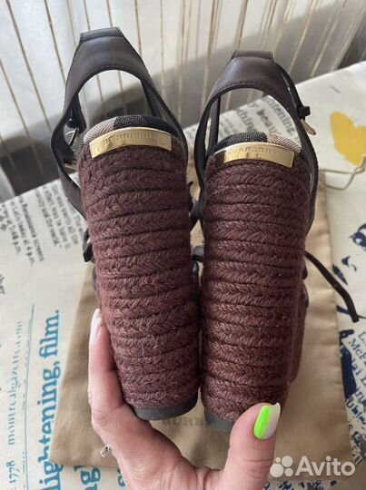 Босоножки burberry оригинал