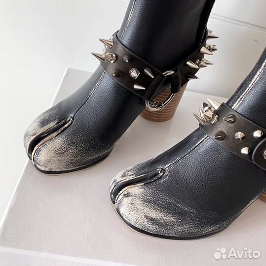 Maison Margiela Tabi Ankle Boots