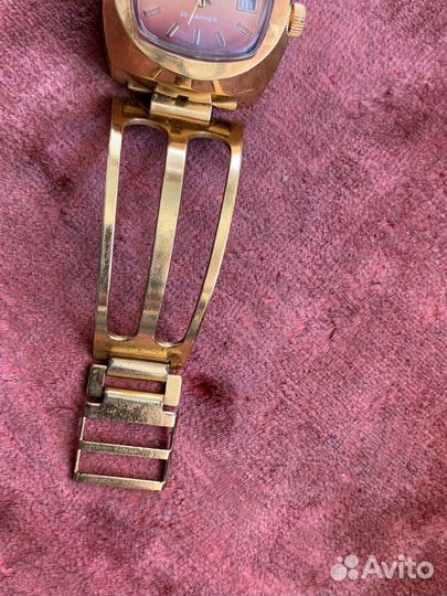 Часы наручные женские СССР позолоченые Чайка Au10