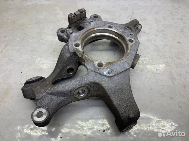 Кулак поворотный задний левый Mercedes-Benz E W211