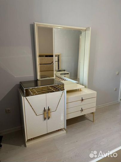 Спальный гарнитур. Доставка