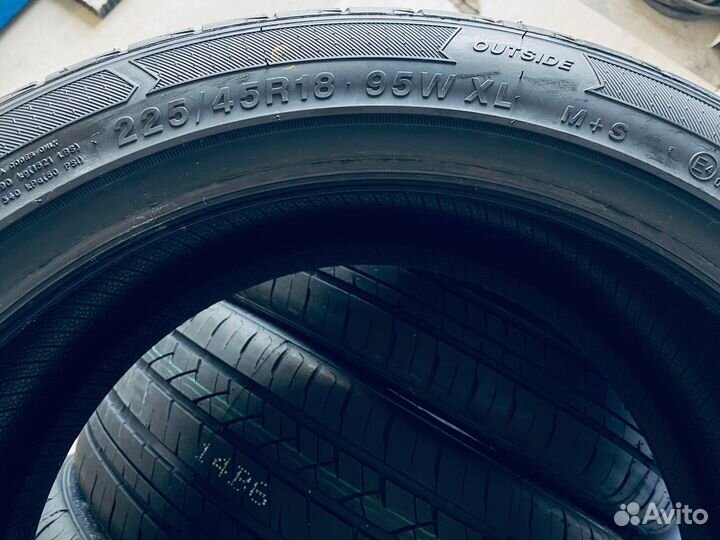 Rockblade Rock 525 225/45 R18 94W