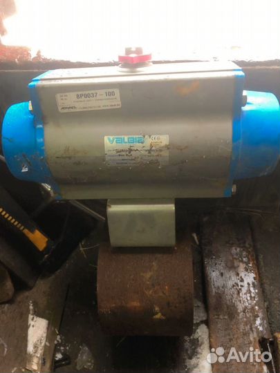 Шаровый кран с пневмоприводом DN 100 PN 16