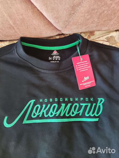 Свитшот новый