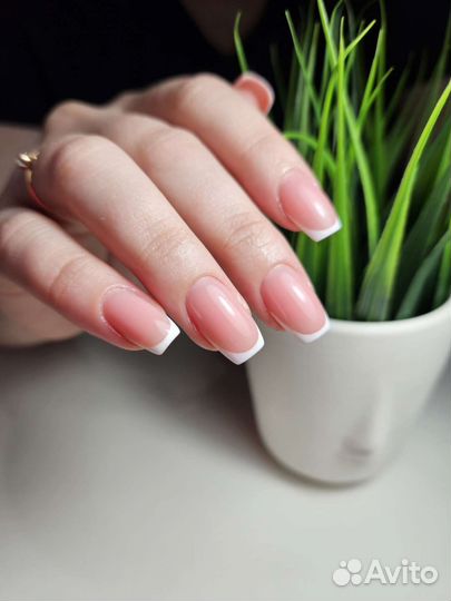 Маникюр, наращивание ногтей