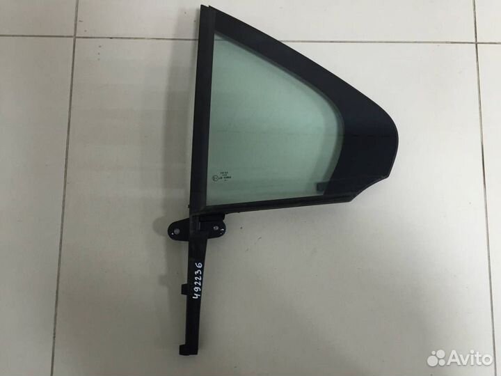 Стекло двери задней левой форточка Volkswagen Polo