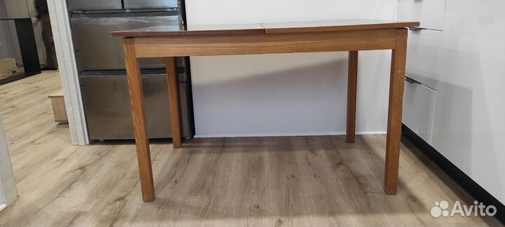 Стол большой гостевой