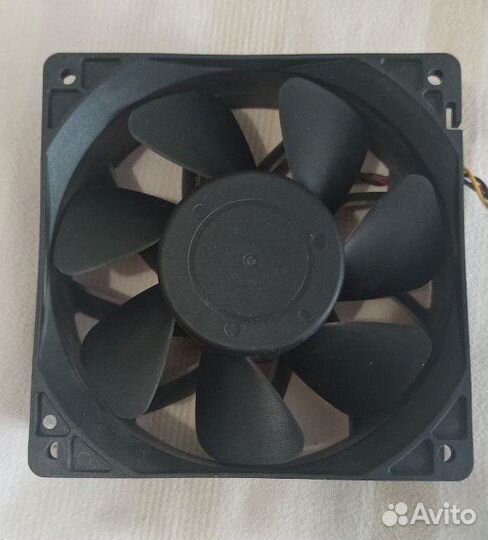 Вентилятор 120мм QFR1212GHE 2,7а и 140мм