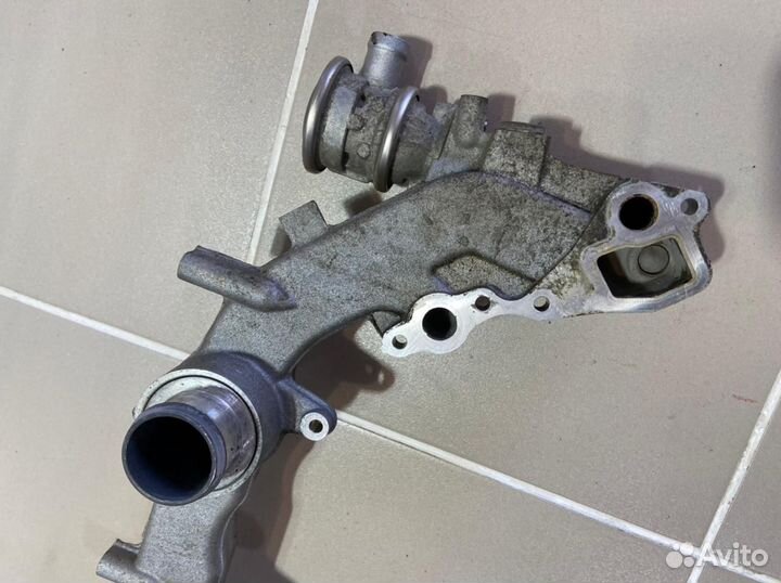 Фланец системы охлаждения Porsche Cayenne 1