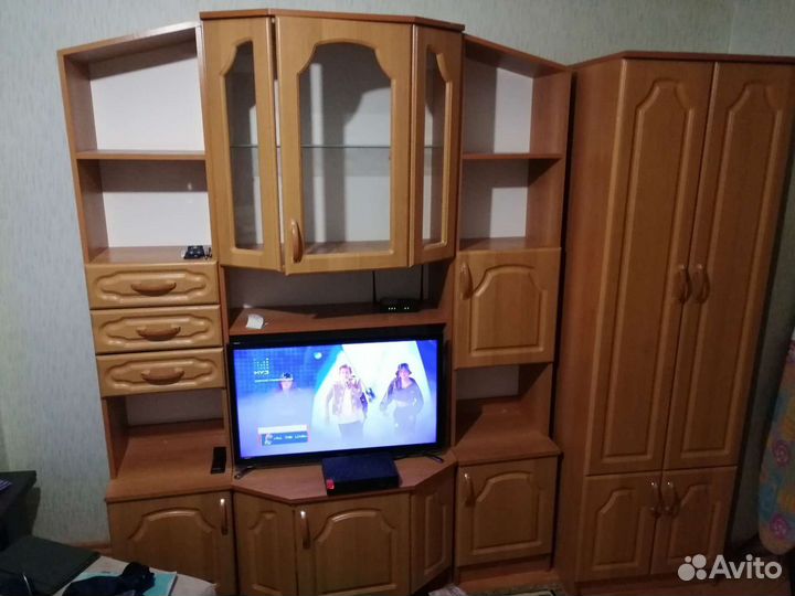 Стенка в гостиную