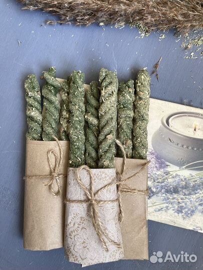 Свечи-скрутки восковые ручной работы зеленые