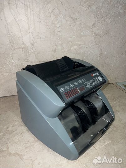 Счетчик банкнот cassida 7700 UV