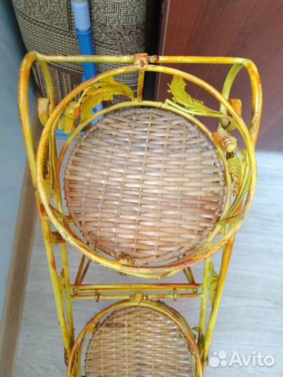 Подставка для цветов