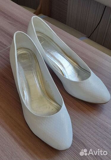 Свадебные туфли 39