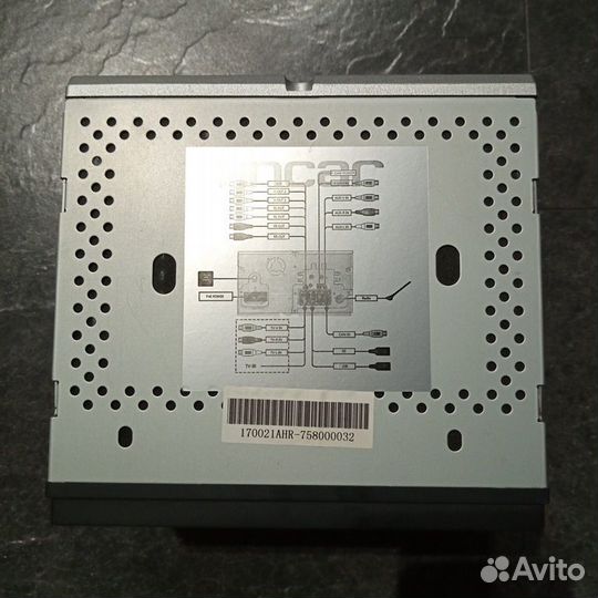 Автопроигрыватель Incar AHR-7580