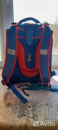 Школьный рюкзак