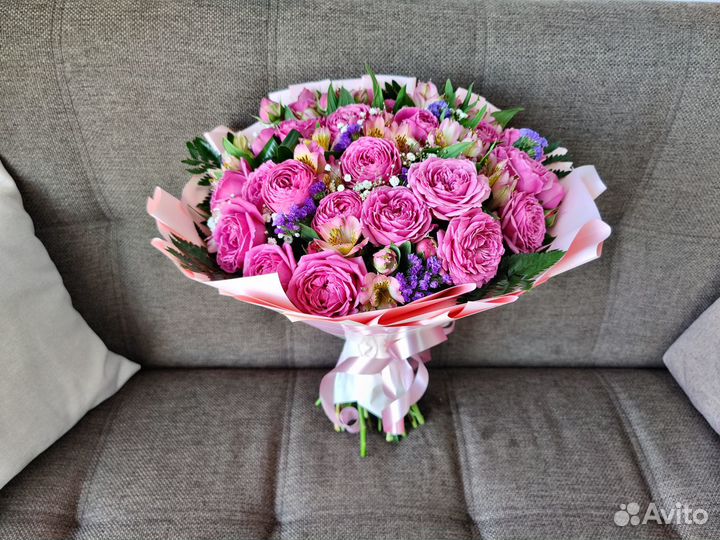 Розы. Букет пионовидных роз