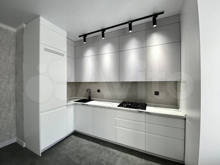 2-к. квартира, 55 м², 11/18 эт.